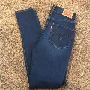 Levi jeans